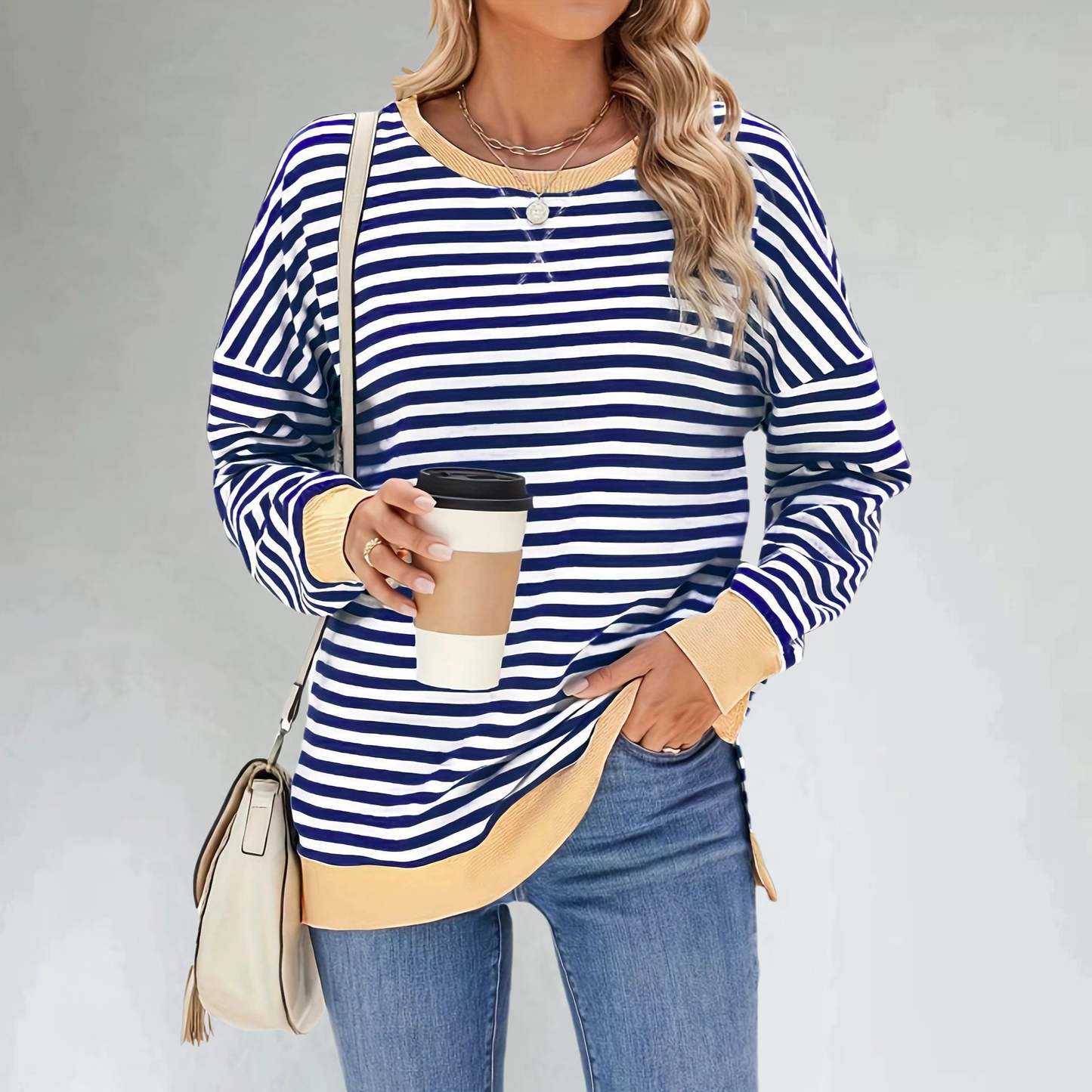 Vexana™ – Raidallinen Collegepaita