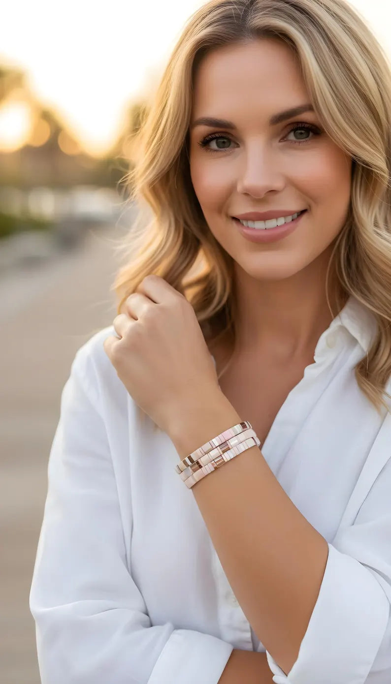 Pastellinen Laattaranneke | Yhdessä rintasyöpää vastaan