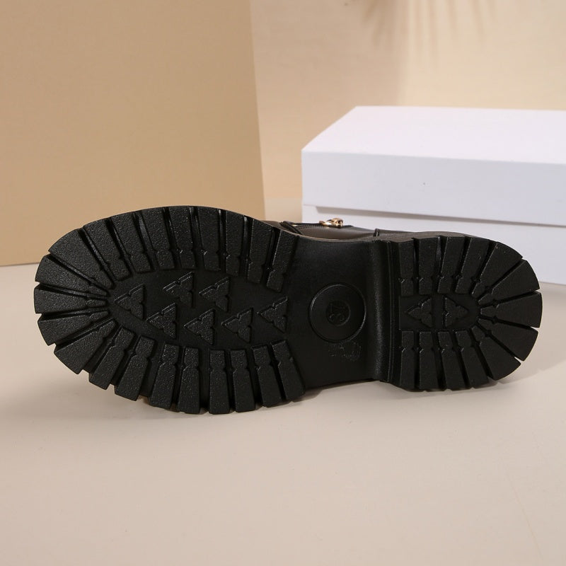 Grett™ – Nilkkurit Vetoketjulla